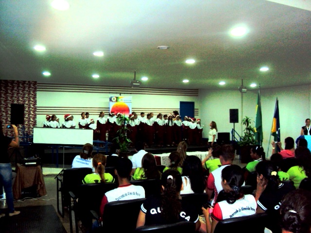 Projetos são apresentados por professores em seminário